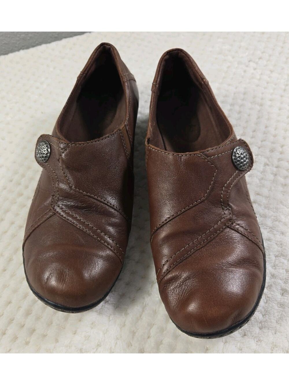Clarks Bendables Brown Leather Slip On Comfort Loafers Womens Size 8.